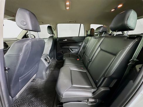 Used 2019 Volkswagen Atlas SE image 17