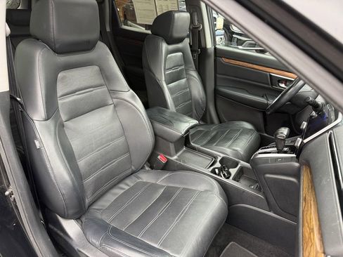 Used 2017 Honda CR-V Touring image 18