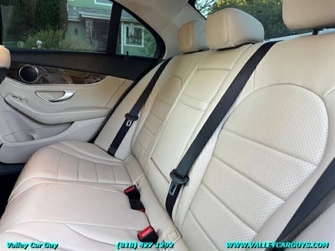 Used 2015 Mercedes-Benz C 300 4MATIC Sedan image 18