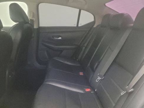 Used 2021 Nissan Sentra SR w/ SR Premium Package FWD image 18