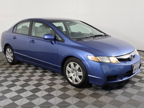 Used 2010 Honda Civic LX image 3
