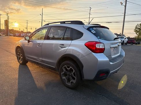 Used 2014 Subaru Crosstrek 2.0i Limited AWD/4WD image 3