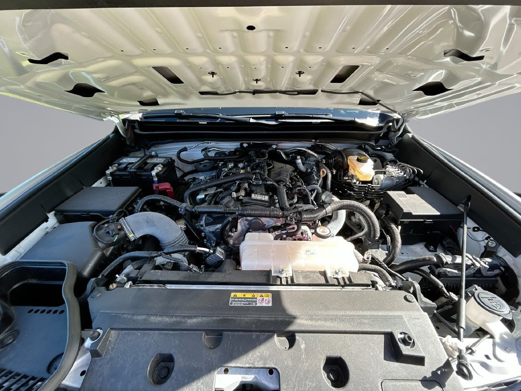 Used 2025 Toyota Tacoma TRD Sport AWD/4WD image 32
