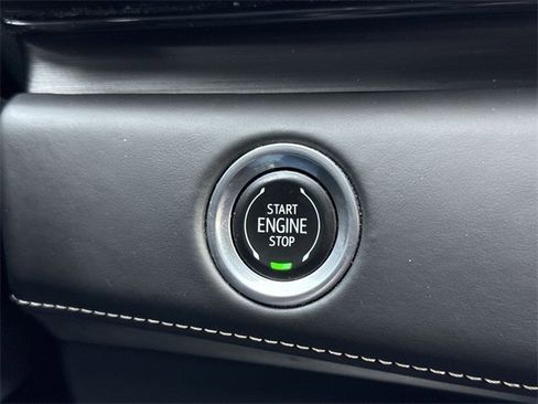 Certified 2023 Cadillac Escalade Premium Luxury Platinum image 17