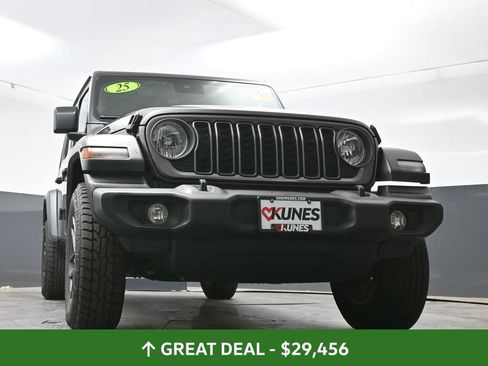 Used 2025 Jeep Wrangler Unlimited Sport AWD/4WD image 53