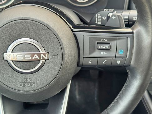 Used 2022 Nissan Rogue SL FWD image 23