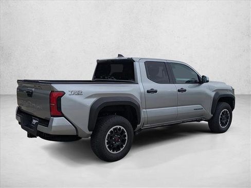 Used 2025 Toyota Tacoma TRD Off-Road AWD/4WD image 5