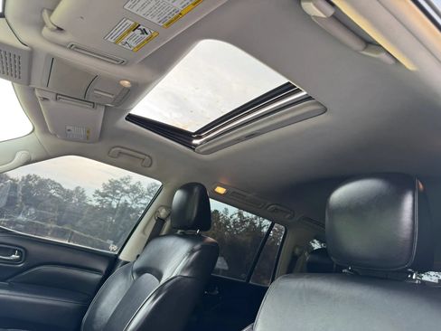 Used 2019 INFINITI QX80 Luxe RWD image 13