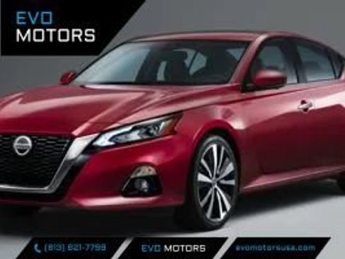 Used 2021 Nissan Altima 2.5 SV w/ SV Premium Package FWD image 1