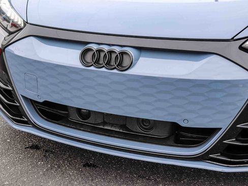 Used 2023 Audi e-tron GT Prestige AWD/4WD image 8