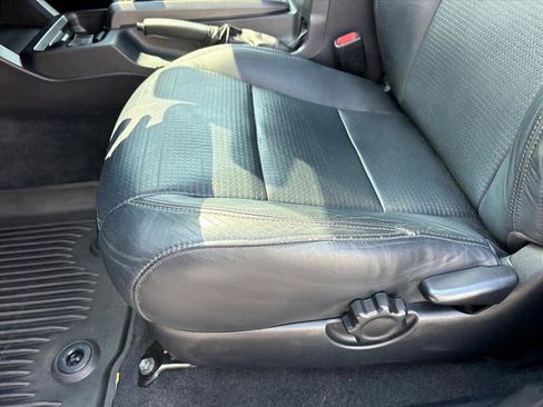 Used 2018 Toyota Tacoma TRD Off-Road image 21