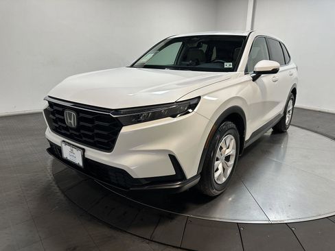 Used 2025 Honda CR-V LX image 6