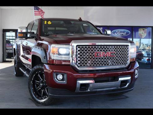 Used 2016 GMC Sierra 2500 Denali w/ Duramax Plus Package image 1
