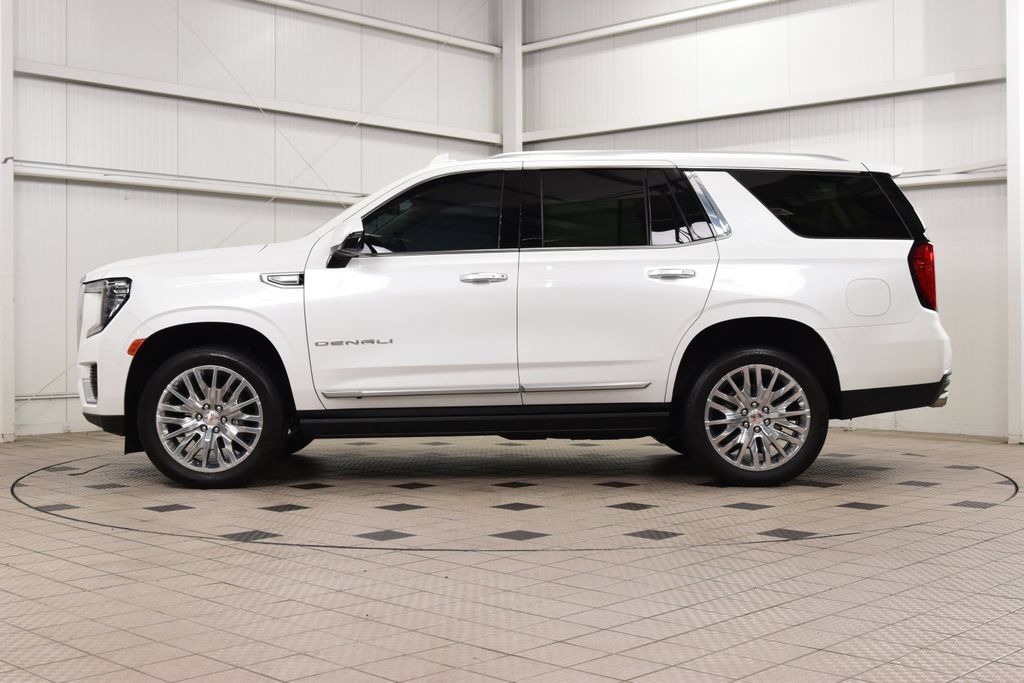 Used 2024 GMC Yukon Denali AWD/4WD image 4