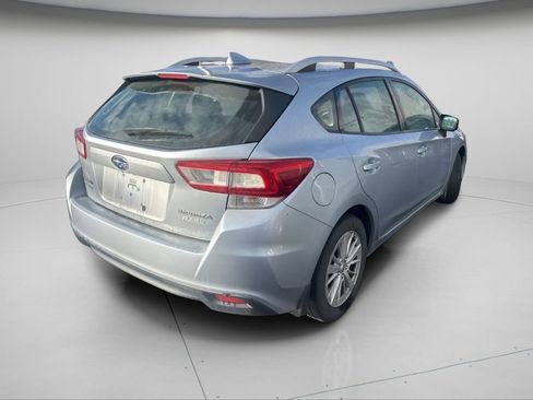 Used 2017 Subaru Impreza 2.0i Premium image 4
