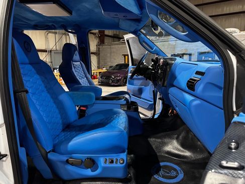 Used 2007 Ford F550 4x4 Crew Cab Super Duty image 21