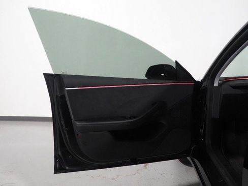Used 2025 Tesla Model 3 AWD/4WD image 53