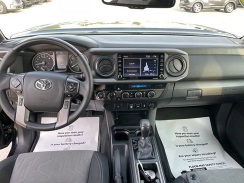 Used 2023 Toyota Tacoma TRD Off-Road AWD/4WD image 22