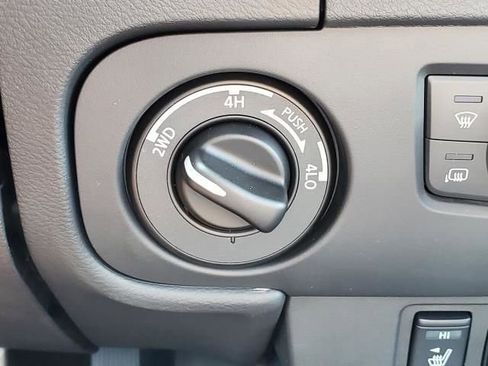 New 2025 Nissan Frontier PRO-4X w/ Pro Premium Package image 27