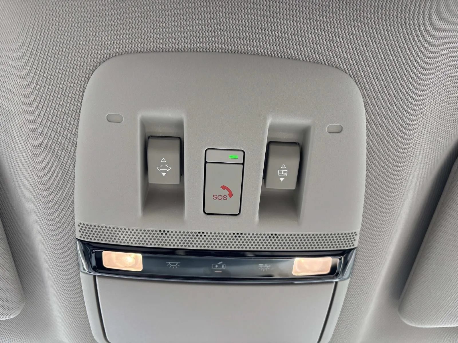 Used 2025 Nissan Murano SL AWD/4WD image 16