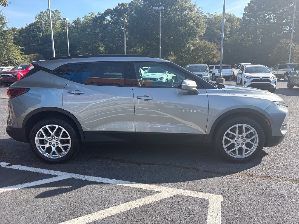 Used 2024 Chevrolet Blazer LT FWD image 4