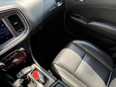 Used 2020 Dodge Charger SXT w/ Plus Group image 25