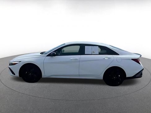 Used 2026 Hyundai Elantra Sport FWD image 9