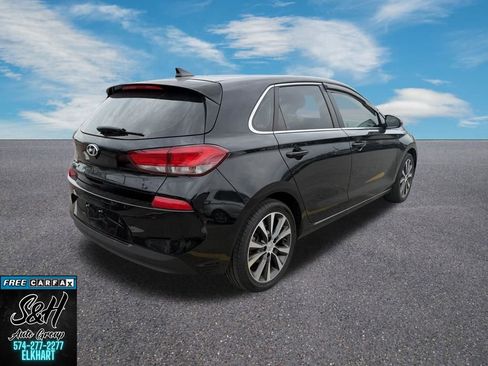 Used 2020 Hyundai Elantra GT FWD image 8