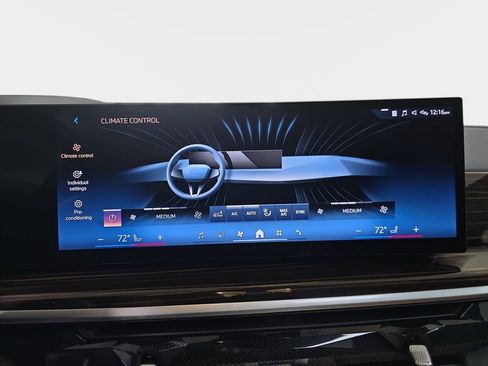 Used 2024 BMW X5 sDrive40i w/ Premium Package image 22