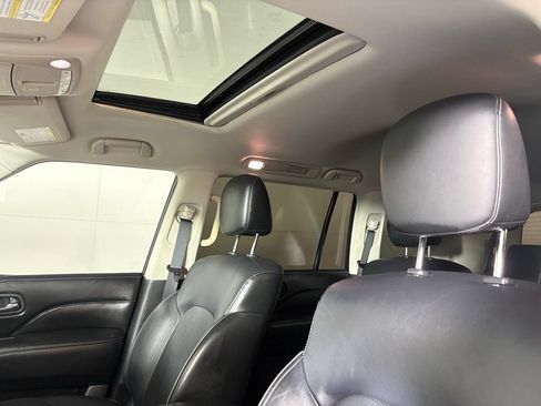 Used 2023 INFINITI QX80 Luxe w/ Cargo Package RWD image 22