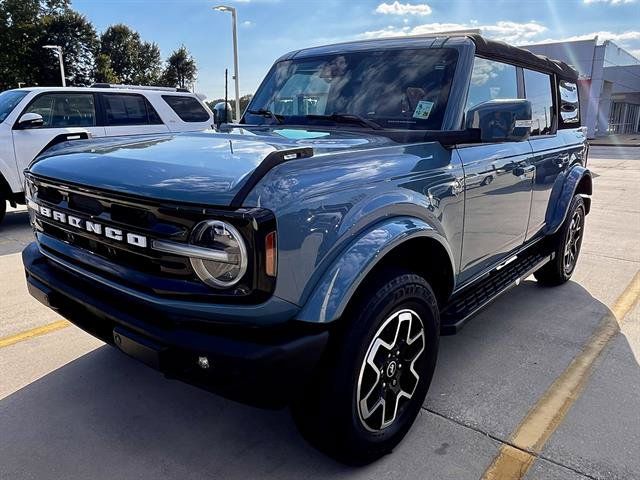 Used 2022 Ford Bronco Outer Banks AWD/4WD image 8