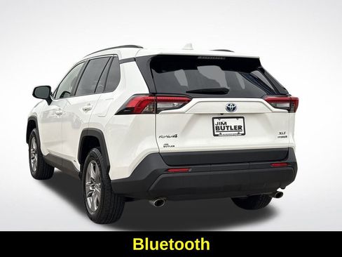 Used 2022 Toyota RAV4 XLE AWD/4WD image 4