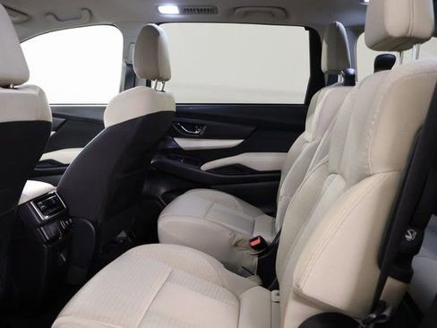 Used 2022 Subaru Ascent Premium w/ Convenience Package image 29