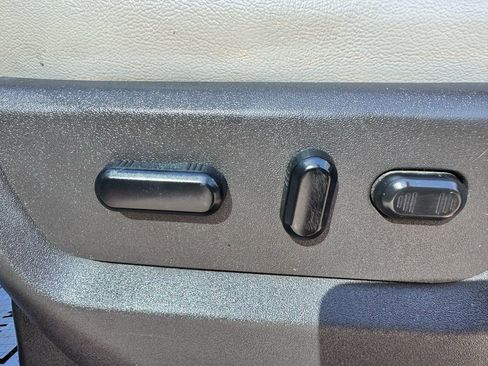 Used 2014 Ford F250 Platinum w/ FX4 Off-Road Package image 12