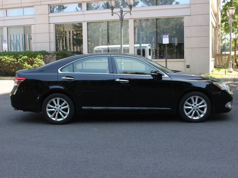 Used 2010 Lexus ES 350 FWD image 6