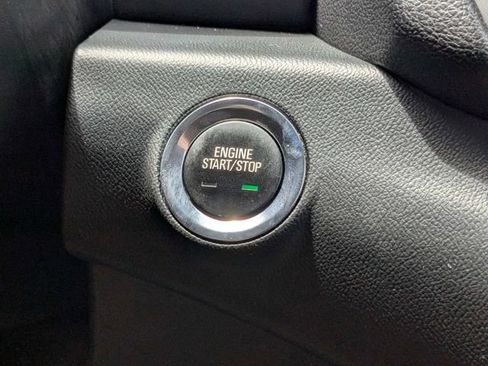 Used 2022 GMC Terrain SLE w/ Driver Convenience Package FWD image 27