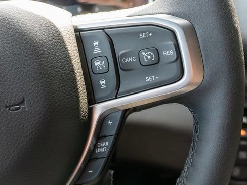 Used 2025 RAM 1500 Big Horn AWD/4WD image 26