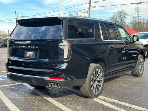 New 2026 Chevrolet Suburban High Country image 6