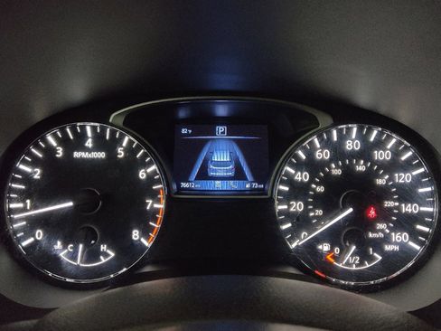 Used 2020 Nissan Pathfinder SL FWD image 23