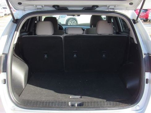 Used 2020 Kia Sportage LX w/ LX Popular Package image 5