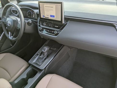 Certified 2026 Toyota Corolla Cross XLE w/ Convenience Package FWD image 34
