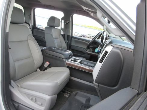 Used 2015 GMC Sierra 2500 SLT AWD/4WD image 24