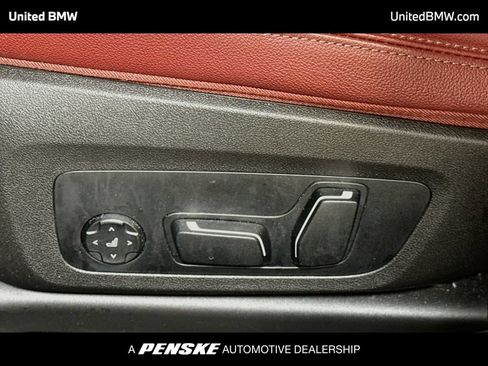 Certified 2025 BMW 330i Sedan RWD image 4