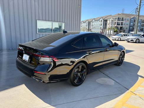 Certified 2025 Honda Accord Sport image 8