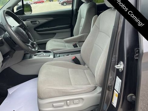 Used 2021 Honda Pilot EX image 9