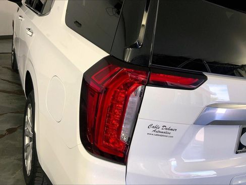 Used 2023 GMC Yukon Denali AWD/4WD image 27
