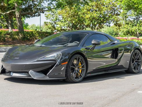 Used 2018 McLaren 570S Spider RWD image 16