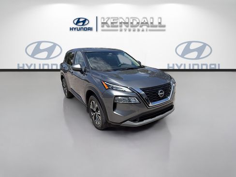 Used 2023 Nissan Rogue SV FWD image 1