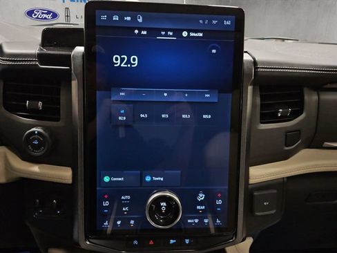 Used 2023 Ford Expedition Platinum AWD/4WD image 18