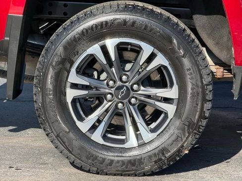 Used 2021 Chevrolet Colorado Z71 image 9